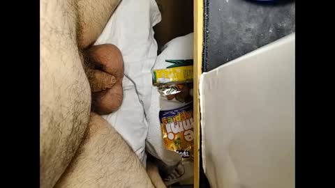 Snapshot of small_1986 chatting on January 12, 2025, 10:12 am transmisin gratuita bajo demanda free broadcast on demand online show from January 12, 2025, 10:12 am