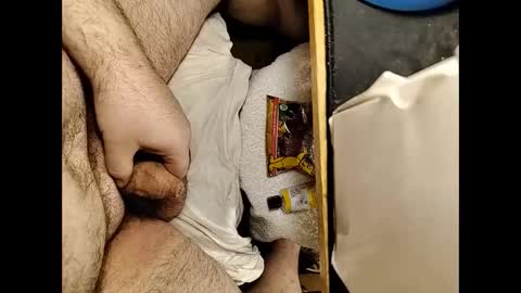 Snapshot of small_1986 chatting on January 27, 2025, 7:35 am transmisin gratuita bajo demanda free broadcast on demand online show from January 27, 2025, 7:35 am