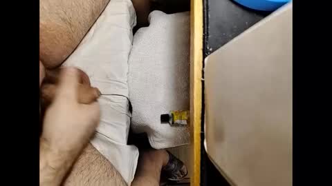 Snapshot of small_1986 chatting on January 31, 2025, 3:30 am transmisin gratuita bajo demanda free broadcast on demand online show from January 31, 2025, 3:30 am