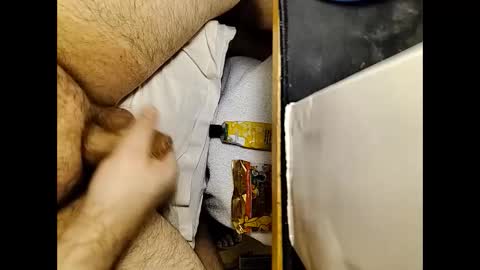 Snapshot of small_1986 chatting on February 20, 2025, 6:06 am transmisin gratuita bajo demanda free broadcast on demand online show from February 20, 2025, 6:06 am