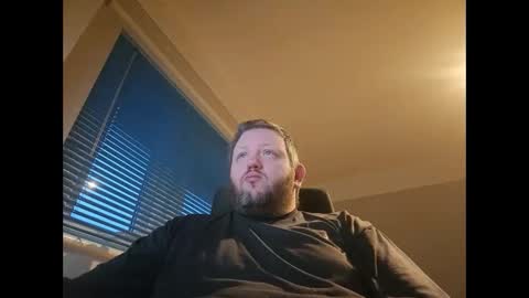 smallone19832 online show from February 11, 2025, 7:23 am