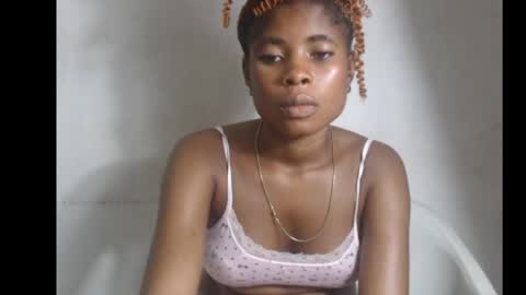 smallsluty online show from May 29, 2026, 11:03 pm