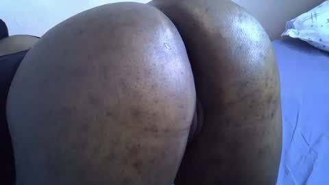 Snapshot of smart_lilly chatting on July 10, 2026, 6:17 am smart_lilly online show from July 10, 2026, 6:17 am