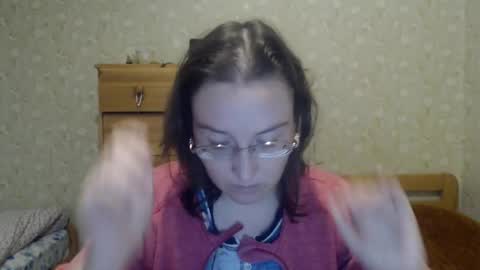 smart_rose online show from March 12, 2025, 2:01 pm