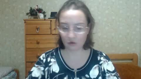 smart_rose online show from February 5, 2026, 3:38 pm