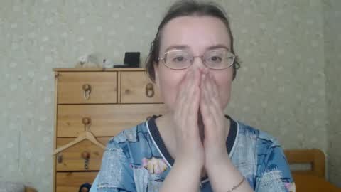 Snapshot of smart_rose chatting on April 24, 2026, 3:25 pm smart_rose online show from April 24, 2026, 3:25 pm