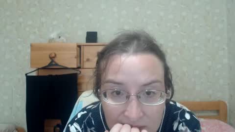 Snapshot of smart_rose chatting on May 16, 2026, 1:54 pm smart_rose online show from May 16, 2026, 1:54 pm