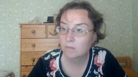 Snapshot of smart_rose chatting on June 19, 2026, 12:20 pm smart_rose online show from June 19, 2026, 12:20 pm
