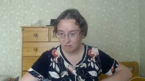Snapshot of smart_rose chatting on June 22, 2026, 4:42 am smart_rose online show from June 22, 2026, 4:42 am