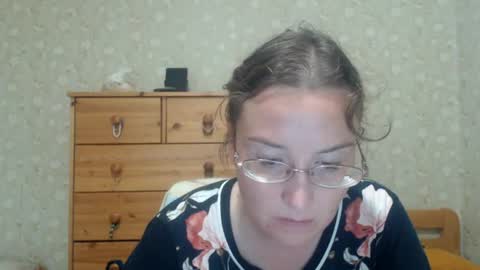Snapshot of smart_rose chatting on June 22, 2026, 5:10 pm smart_rose online show from June 22, 2026, 5:10 pm