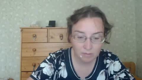 Snapshot of smart_rose chatting on June 23, 2026, 8:12 am smart_rose online show from June 23, 2026, 8:12 am