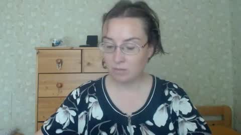 Snapshot of smart_rose chatting on June 30, 2026, 7:20 am smart_rose online show from June 30, 2026, 7:20 am