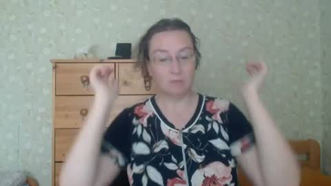 Snapshot of smart_rose chatting on July 12, 2026, 9:00 am smart_rose online show from July 12, 2026, 9:00 am
