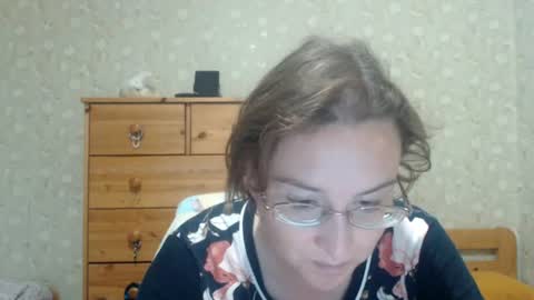 Snapshot of smart_rose chatting on July 14, 2026, 5:51 pm smart_rose online show from July 14, 2026, 5:51 pm