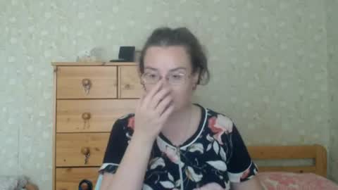 Snapshot of smart_rose chatting on July 15, 2026, 11:15 am smart_rose online show from July 15, 2026, 11:15 am