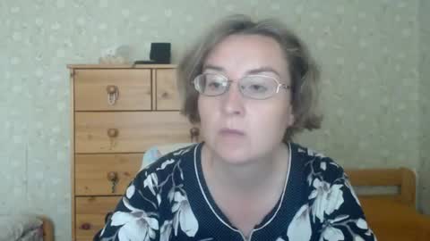 Snapshot of smart_rose chatting on July 19, 2026, 1:04 pm smart_rose online show from July 19, 2026, 1:04 pm