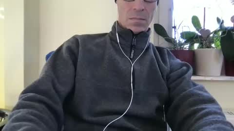 smart_sex69 online show from December 30, 2024, 11:04 am