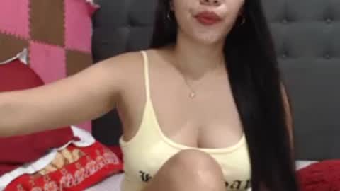 smilingbutt online show from June 26, 2026, 1:15 pm