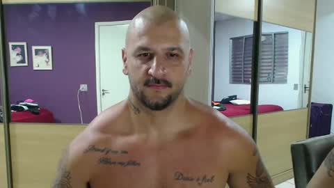 Snapshot of smithduke chatting on February 10, 2025, 5:03 am smithduke online show from February 10, 2025, 5:03 am