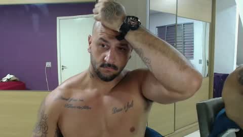 Snapshot of smithduke chatting on February 18, 2025, 10:36 pm smithduke online show from February 18, 2025, 10:36 pm