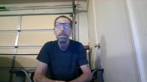 smoke-4-me online show from September 26, 2025, 6:06 am