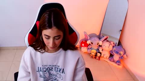 S A L O M M E online show from October 22, 2025, 10:20 pm