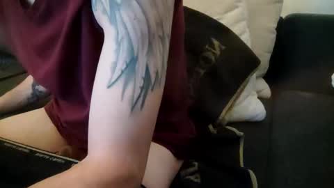 Smokeandwatching online show from March 7, 2025, 2:04 am