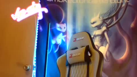 Snapshot of smokebluntafterblunt chatting on March 5, 2026, 7:10 pm smoke online show from March 5, 2026, 7:10 pm