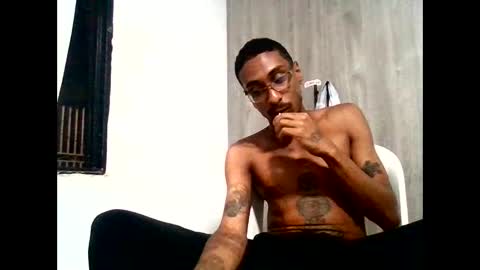 smokepurxxx online show from April 17, 2026, 4:37 am