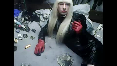 smokeslut365 online show from January 8, 2025, 4:02 am