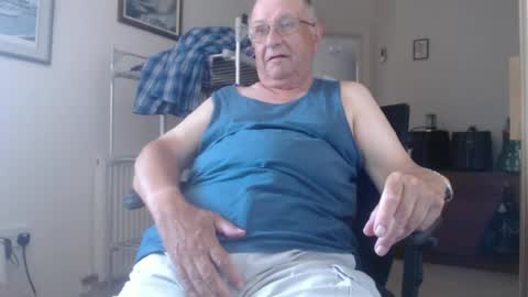 smoothmutton online show from June 25, 2026, 12:09 pm