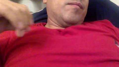 Snapshot of smoothstrik3r chatting on January 2, 2025, 2:24 pm smoothstrik3r online show from January 2, 2025, 2:24 pm