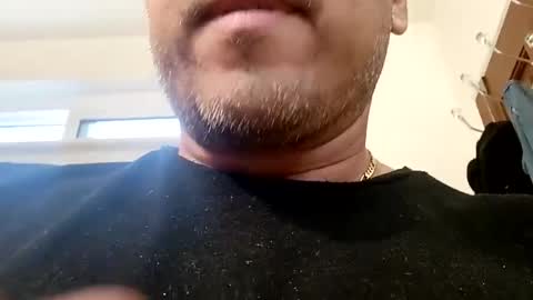 Snapshot of smoothstrik3r chatting on January 7, 2025, 12:24 am smoothstrik3r online show from January 7, 2025, 12:24 am