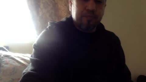 Snapshot of smoothstrik3r chatting on February 9, 2025, 5:54 pm smoothstrik3r online show from February 9, 2025, 5:54 pm