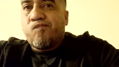 Snapshot of smoothstrik3r chatting on November 22, 2025, 7:07 am smoothstrik3r online show from November 22, 2025, 7:07 am