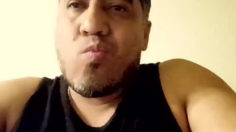 Snapshot of smoothstrik3r chatting on March 1, 2026, 7:10 am smoothstrik3r online show from March 1, 2026, 7:10 am