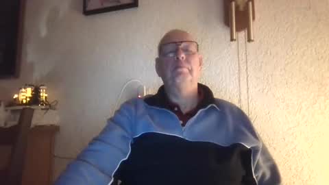 smoothy5460 online show from December 16, 2024, 3:43 pm