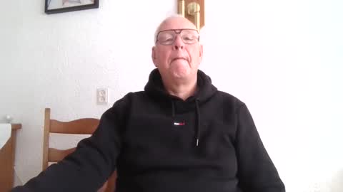 smoothy5460 online show from February 7, 2025, 10:29 am