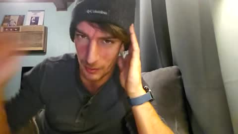 Snackyyyy online show from February 19, 2026, 3:24 am