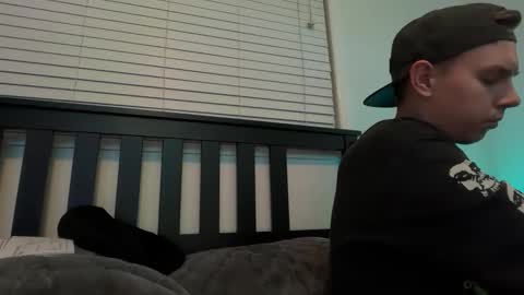 Snapshot of snapbacksandtattoos420 chatting on May 29, 2026, 11:19 am snapbacksandtattoos420 online show from May 29, 2026, 11:19 am