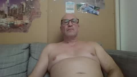 Snapshot of sneakerboy18 chatting on June 12, 2026, 7:35 pm sneakerboy18 online show from June 12, 2026, 7:35 pm