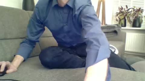 Snapshot of sneakerboy444 chatting on November 16, 2025, 9:31 pm sneakerboy444 online show from November 16, 2025, 9:31 pm