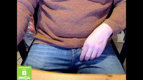 Snapshot of sneakybill82 chatting on December 16, 2024, 7:00 pm Sneakybill online show from December 16, 2024, 7:00 pm