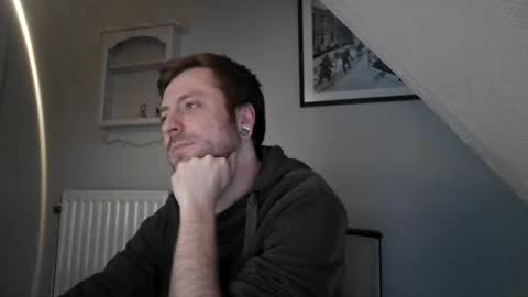 snoecks online show from April 20, 2026, 5:59 pm