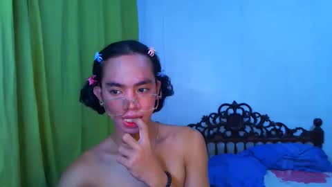 Snapshot of snoky_serna chatting on June 3, 2026, 6:35 pm snoky_serna online show from June 3, 2026, 6:35 pm
