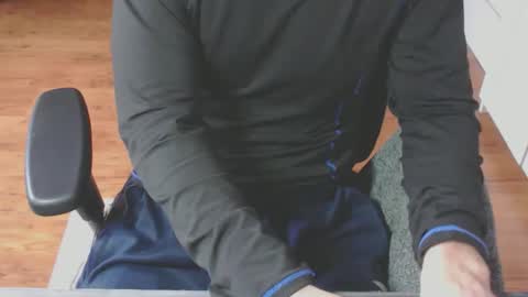 Cbt-Slave online show from November 9, 2025, 10:24 am