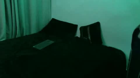 snow92jake online show from December 2, 2025, 9:03 am