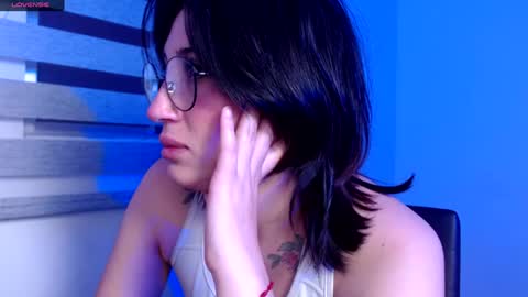 IG     OF red moonn online show from December 13, 2024, 11:23 am