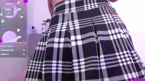 IG     OF red moonn online show from March 6, 2025, 3:35 pm