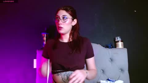 IG     OF red moonn online show from April 9, 2026, 6:19 am